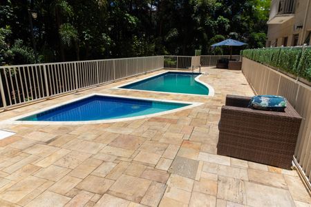 Apartamento à venda com 70m², 3 quartos e 1 vagaÁrea comum - Piscina