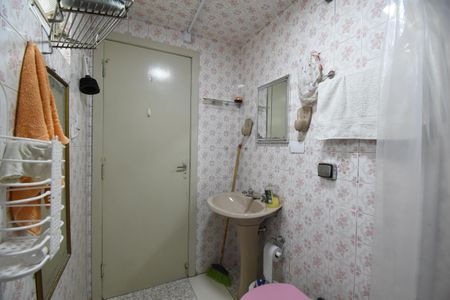 Casa para alugar com 300m², 5 quartos e 5 vagasBanheiro 3