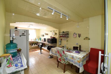 Casa para alugar com 300m², 5 quartos e 5 vagasCozinha