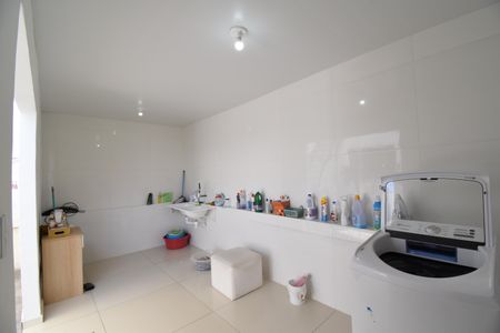 Casa para alugar com 300m², 5 quartos e 5 vagasÁrea de Serviço