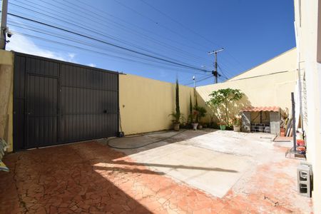 Casa para alugar com 300m², 5 quartos e 5 vagasVaranda
