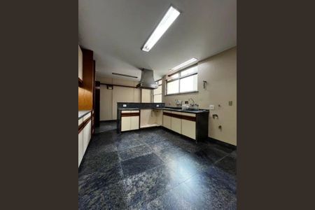 Apartamento à venda com 292m², 4 quartos e 2 vagas