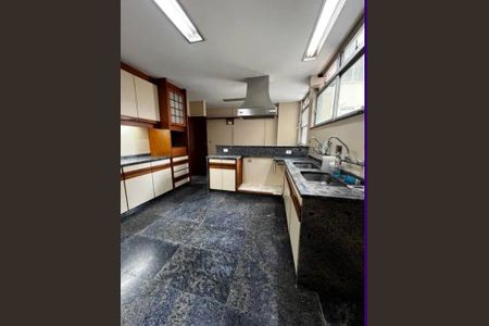 Apartamento à venda com 292m², 4 quartos e 2 vagas
