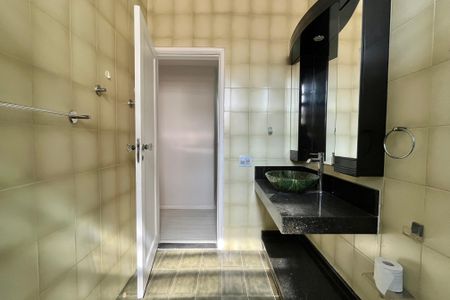 Apartamento para alugar com 130m², 5 quartos e 1 vagaBanheiro 1