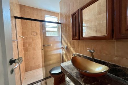 Apartamento para alugar com 130m², 5 quartos e 1 vagaBanheiro 2