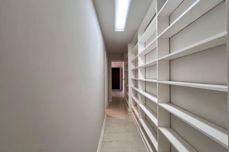 Apartamento para alugar com 130m², 5 quartos e 1 vagaCorredor