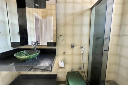 Apartamento para alugar com 130m², 5 quartos e 1 vagaBanheiro 1