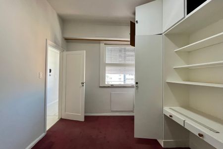 Apartamento para alugar com 130m², 5 quartos e 1 vagaQuarto 1