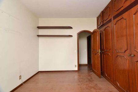 Apartamento à venda com 4 quartos, 300m² em Funcionários, Belo Horizonte