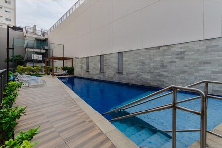 Apartamento à venda com 34m², 1 quarto e sem vagaÁrea comum - Piscina