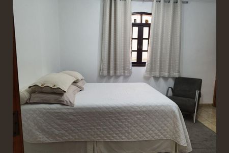 Casa à venda com 4 quartos, 250m² em Conjunto Residencial Butanta, São Paulo