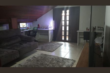 Casa à venda com 4 quartos, 250m² em Conjunto Residencial Butanta, São Paulo