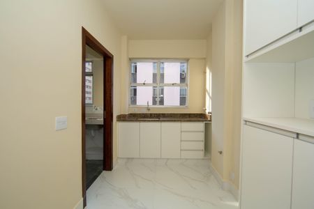 Apartamento para alugar com 145m², 4 quartos e 4 vagasCOZINHA