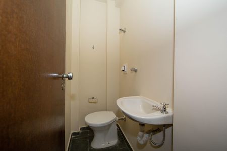 Apartamento para alugar com 145m², 4 quartos e 4 vagasBANHEIRO DE EMPREGADA