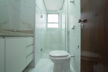 Apartamento para alugar com 145m², 4 quartos e 4 vagasBANHEIRO1