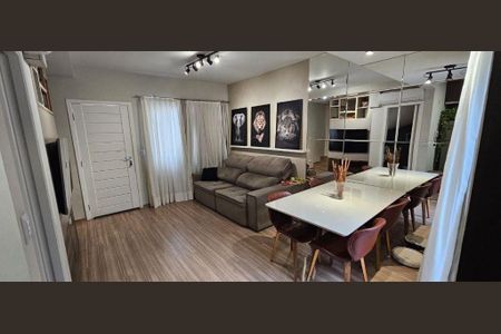 Casa à venda com 2 quartos, 68m² em Campo Grande, São Paulo