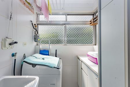 Apartamento à venda com 68m², 2 quartos e 1 vagaÁrea de Serviço