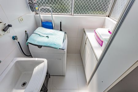 Apartamento à venda com 68m², 2 quartos e 1 vagaÁrea de Serviço