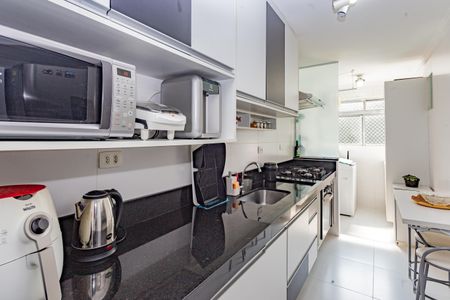 Apartamento à venda com 68m², 2 quartos e 1 vagaCozinha