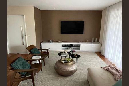 Apartamento à venda com 3 quartos, 187m² em Vila Romana, São Paulo