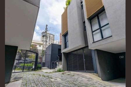 Casa à venda com 92m², 3 quartos e 2 vagas