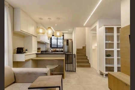 Casa à venda com 3 quartos, 92m² em Real Parque, São Paulo