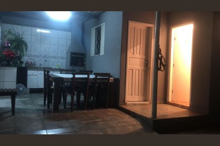 Casa à venda com 192m², 3 quartos e sem vagaÁrea de Lazer