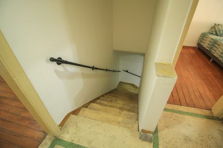 Casa à venda com 221m², 2 quartos e 2 vagas