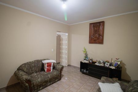 SALA de casa à venda com 7 quartos, 300m² em Vila Romero, São Paulo