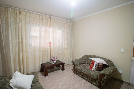 SALA de casa à venda com 7 quartos, 300m² em Vila Romero, São Paulo