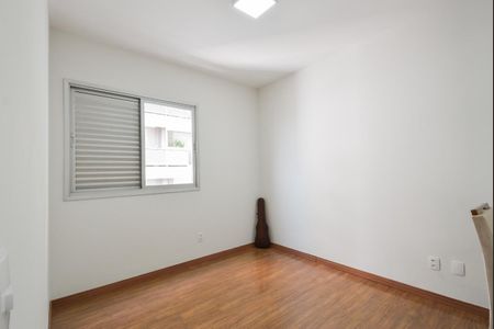 Apartamento à venda com 66m², 2 quartos e 1 vaga