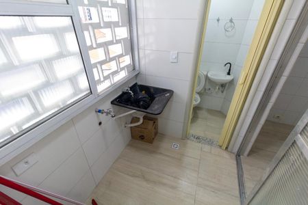 Apartamento para alugar com 71m², 2 quartos e 1 vagaÁrea de Serviço