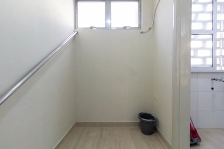 Apartamento para alugar com 71m², 2 quartos e 1 vagaEdicula