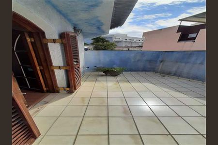Casa à venda com 113m², 3 quartos e 3 vagas