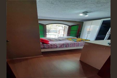 Casa à venda com 3 quartos, 113m² em Vila Valparaíso, Santo André