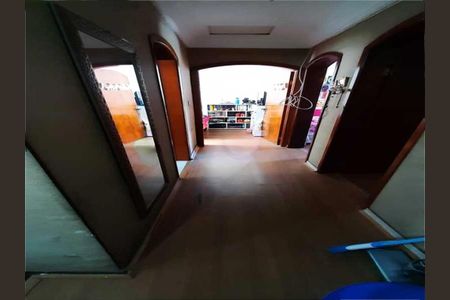 Casa à venda com 113m², 3 quartos e 3 vagas