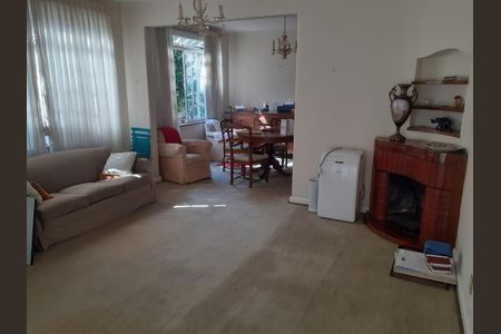 Casa à venda com 3 quartos, 219m² em Jardim Europa, São Paulo