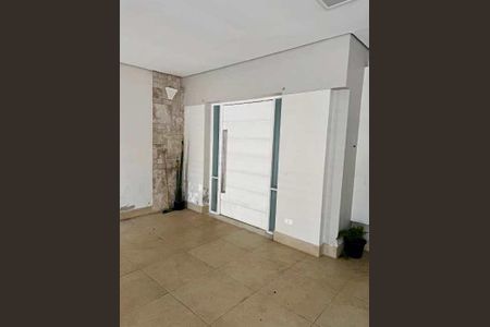 Casa à venda com 5 quartos, 220m² em Parque Bandeirante, Santo André