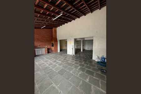 Casa à venda com 220m², 5 quartos e 5 vagas