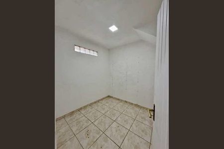Casa à venda com 5 quartos, 220m² em Parque Bandeirante, Santo André