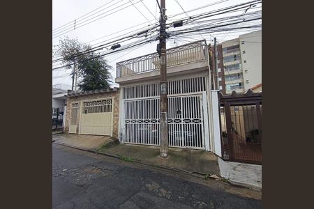 Casa à venda com 240m², 4 quartos e 2 vagas