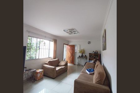 Casa à venda com 4 quartos, 240m² em Piqueri, São Paulo