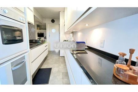 Apartamento à venda com 162m², 2 quartos e 3 vagas