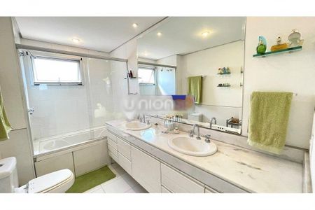 Apartamento à venda com 162m², 2 quartos e 3 vagas
