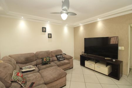 Sala de casa à venda com 4 quartos, 240m² em Vila Carioca, São Paulo