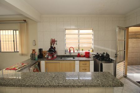 Casa à venda com 240m², 4 quartos e 2 vagasCozinha