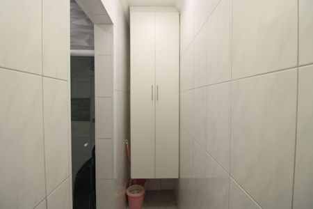 Casa à venda com 240m², 4 quartos e 2 vagasBanheiro 2