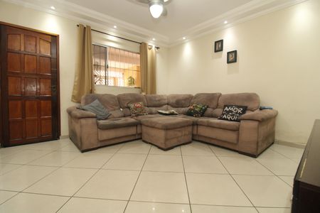 Sala de casa à venda com 4 quartos, 240m² em Vila Carioca, São Paulo