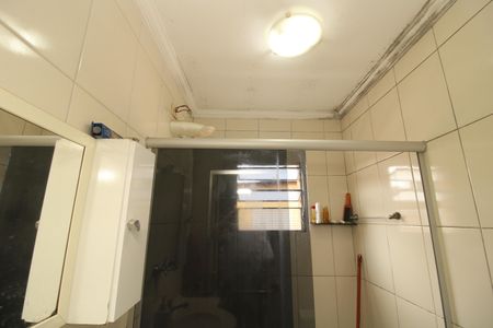 Casa à venda com 240m², 4 quartos e 2 vagasBanheiro da Suíte