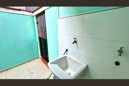 Casa para alugar com 36m², 1 quarto e sem vagaÁrea de Serviço